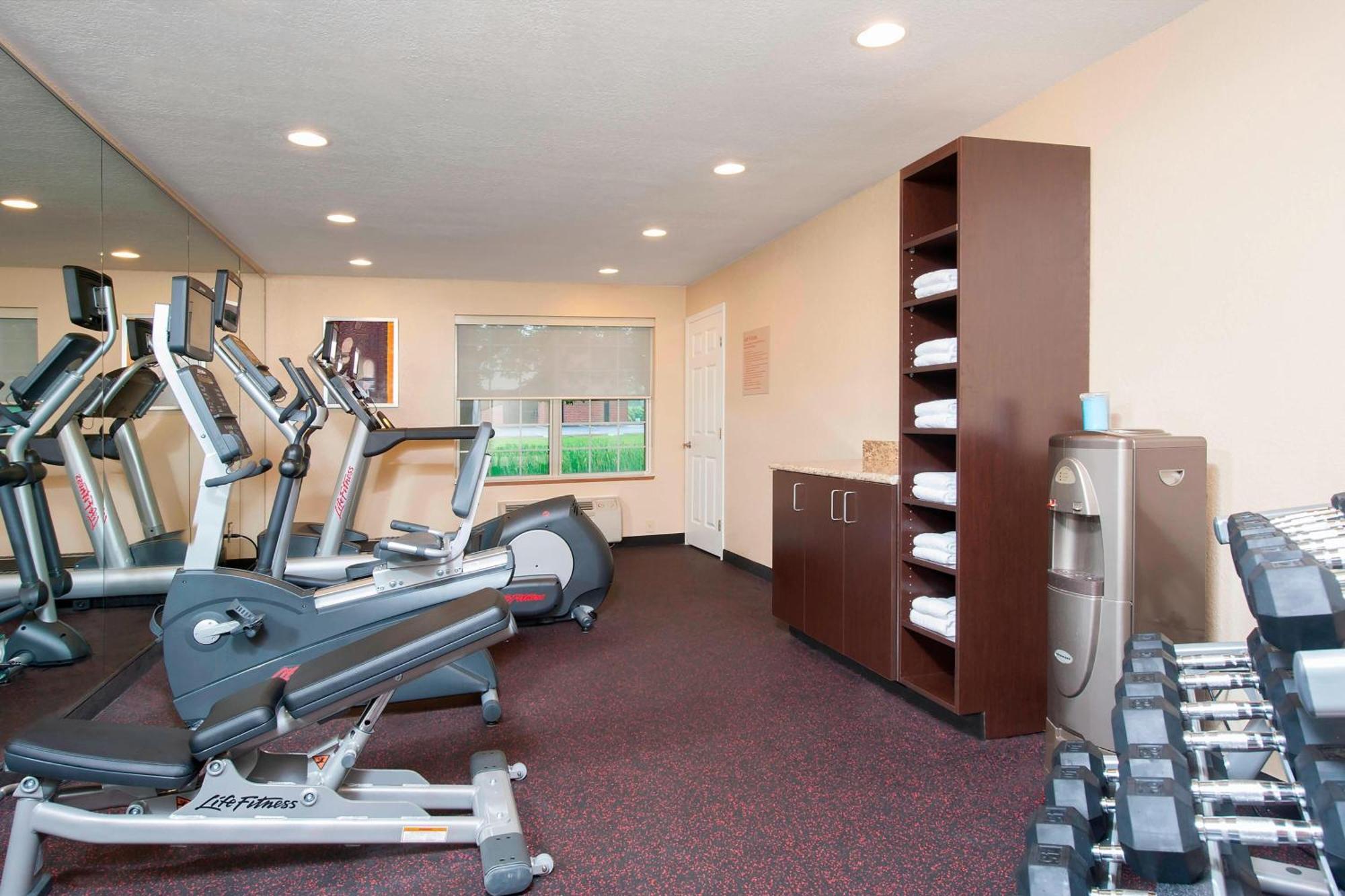 Towneplace Suites Indianapolis Park 100 Екстер'єр фото
