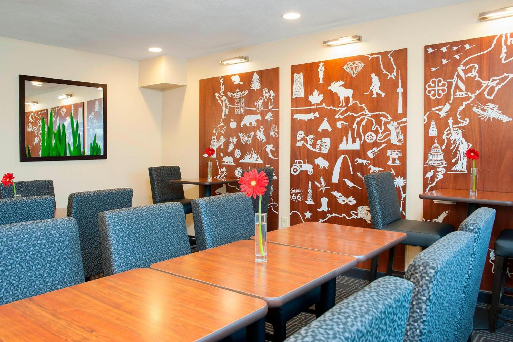 Towneplace Suites Indianapolis Park 100 Екстер'єр фото
