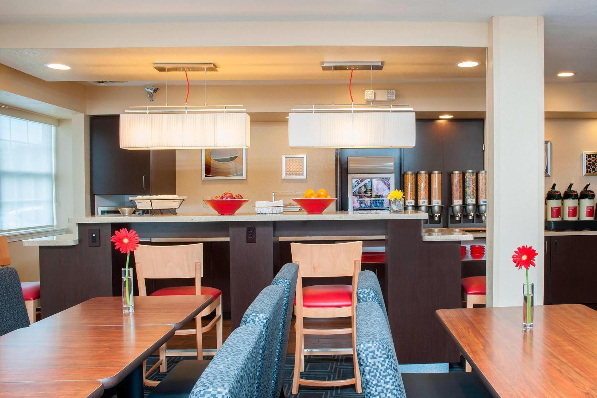Towneplace Suites Indianapolis Park 100 Екстер'єр фото