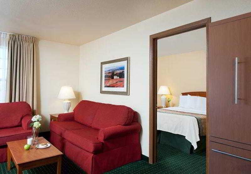 Towneplace Suites Indianapolis Park 100 Екстер'єр фото